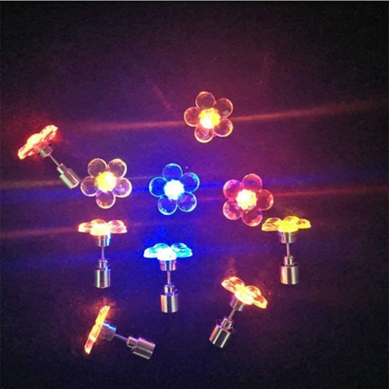 LED Light Up Flower Stud Earrings 1 Set