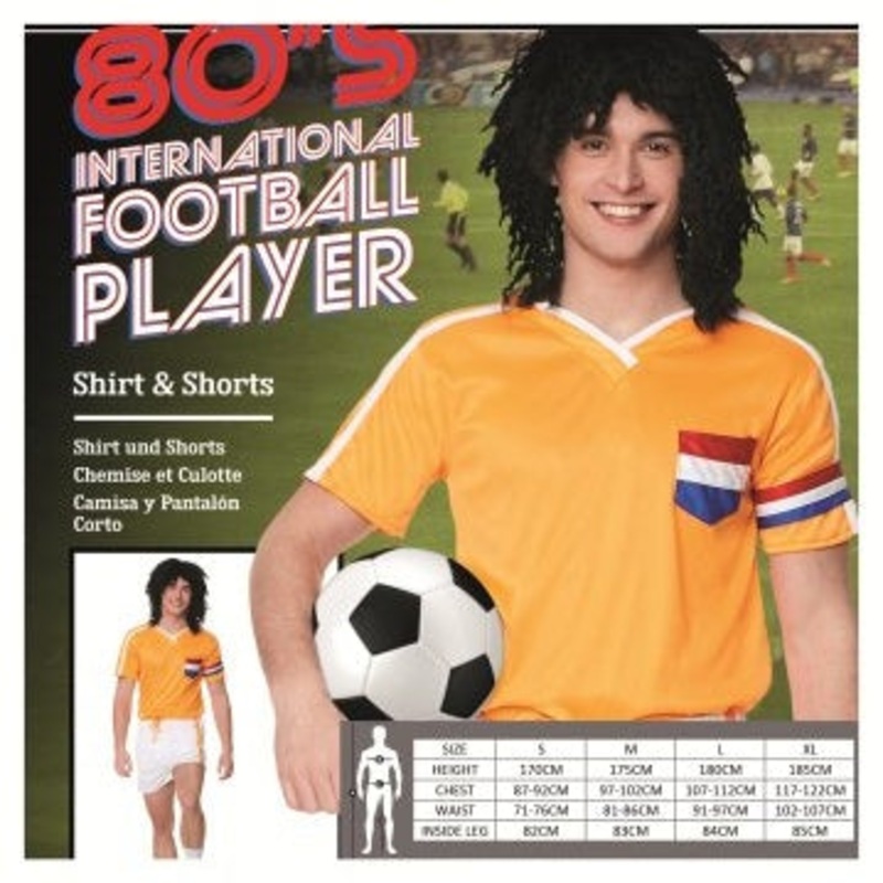 80,S INTERNATIONAL FOOTBALL PLAYER SIZE-M